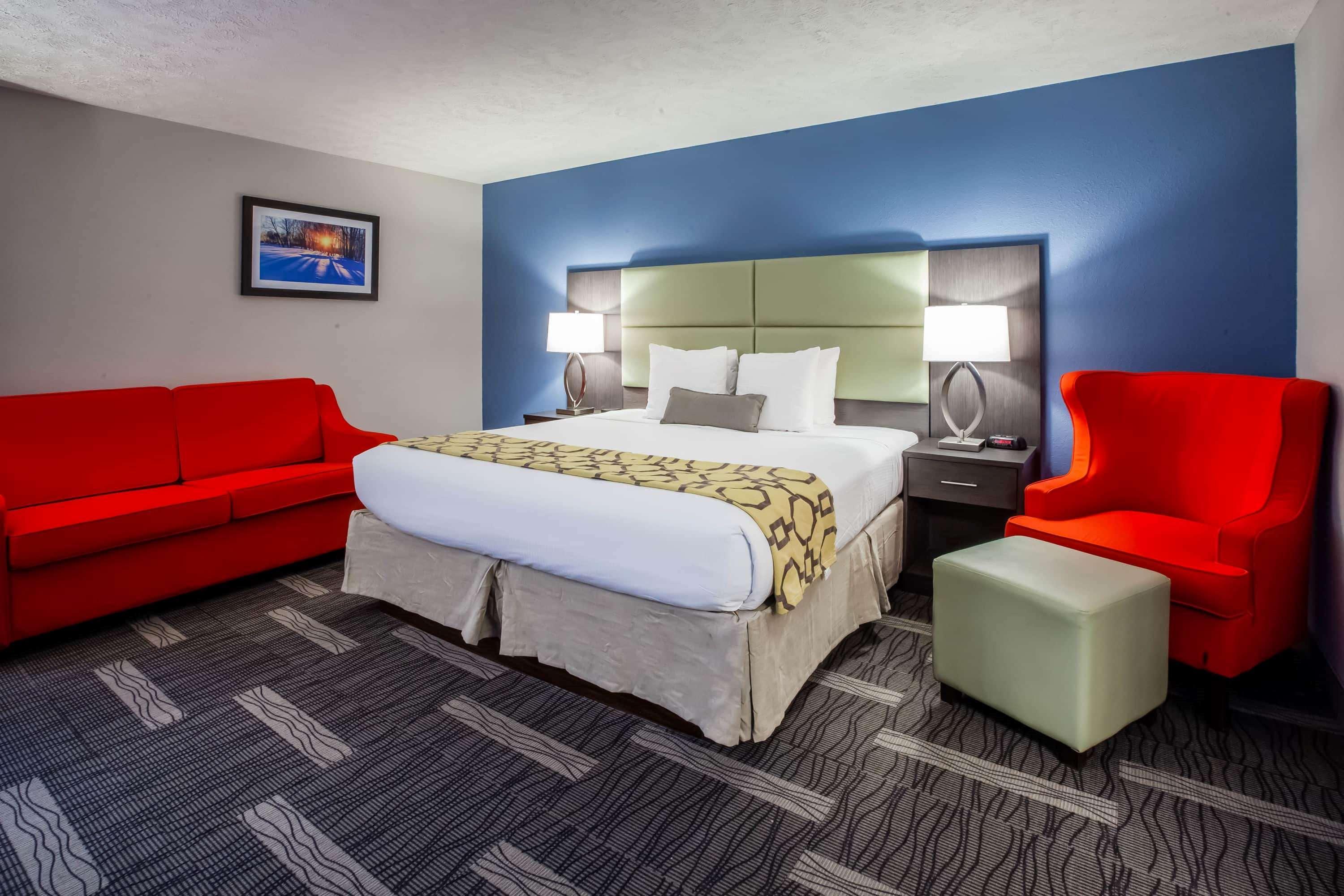 Baymont By Wyndham Traverse City Exterior photo