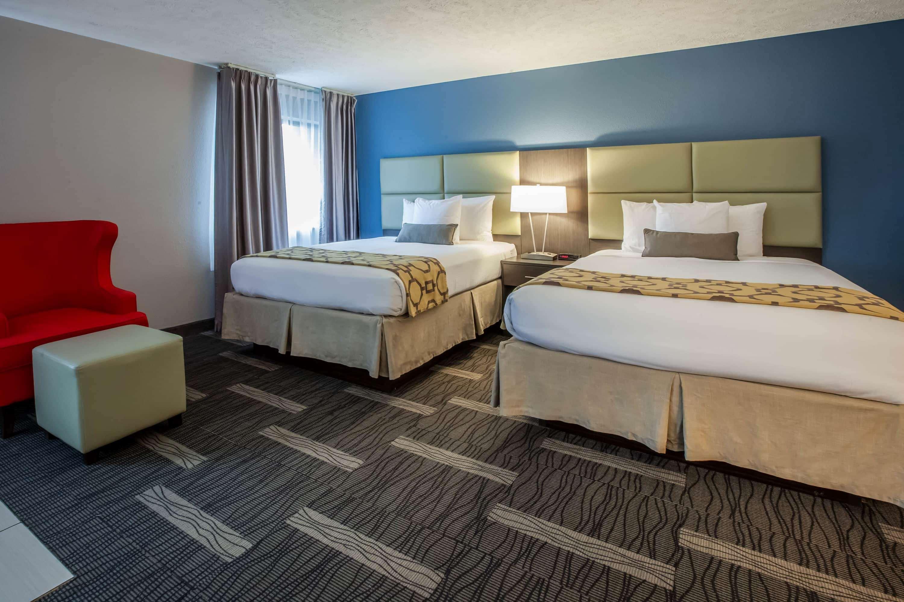 Baymont By Wyndham Traverse City Exterior photo