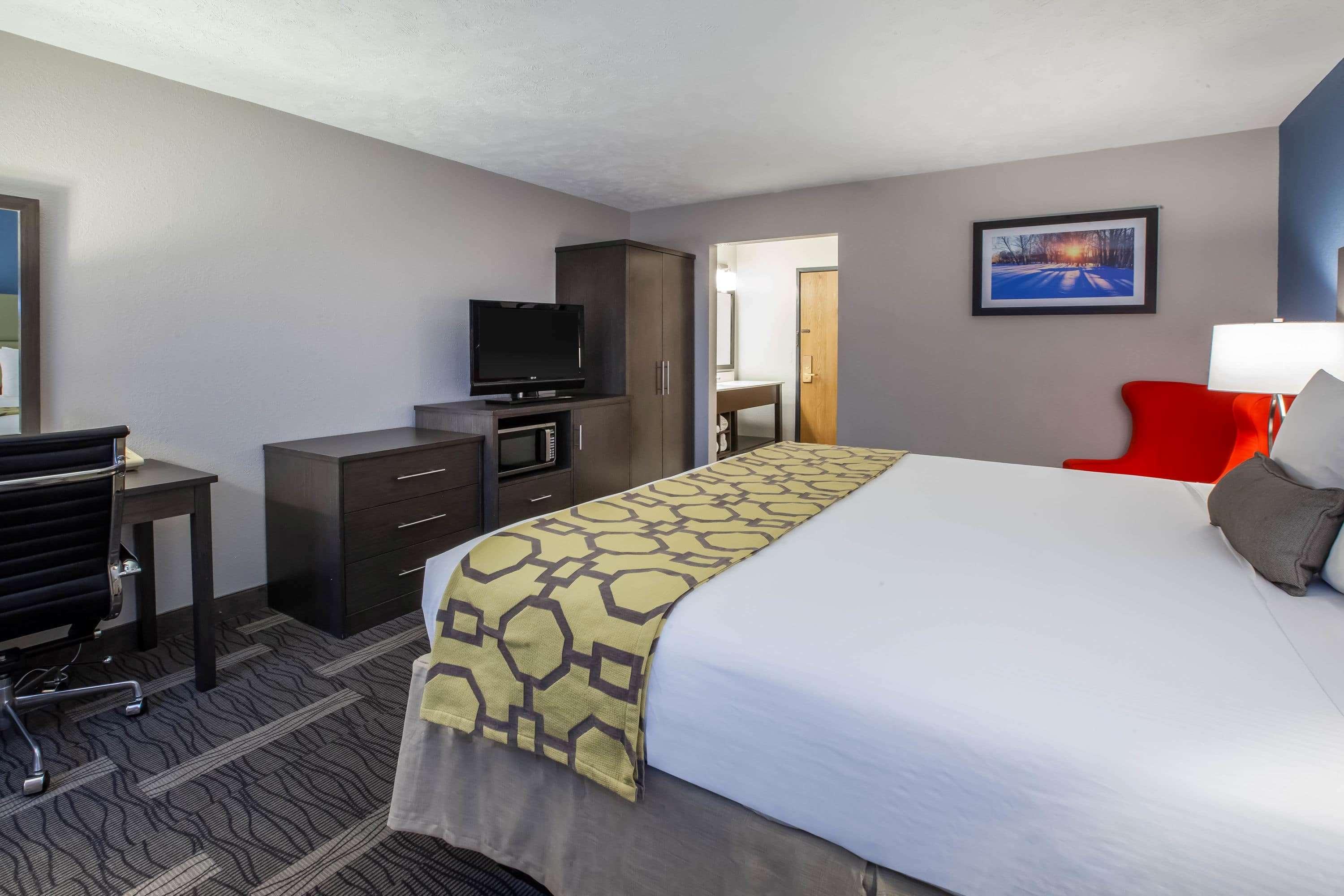 Baymont By Wyndham Traverse City Exterior photo